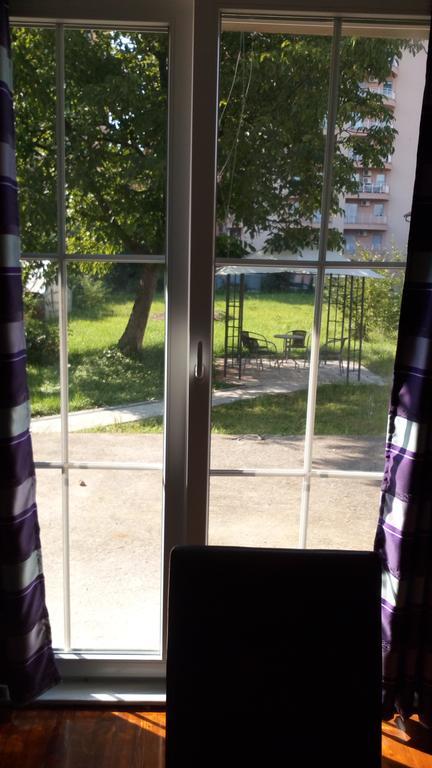 Apartment El *